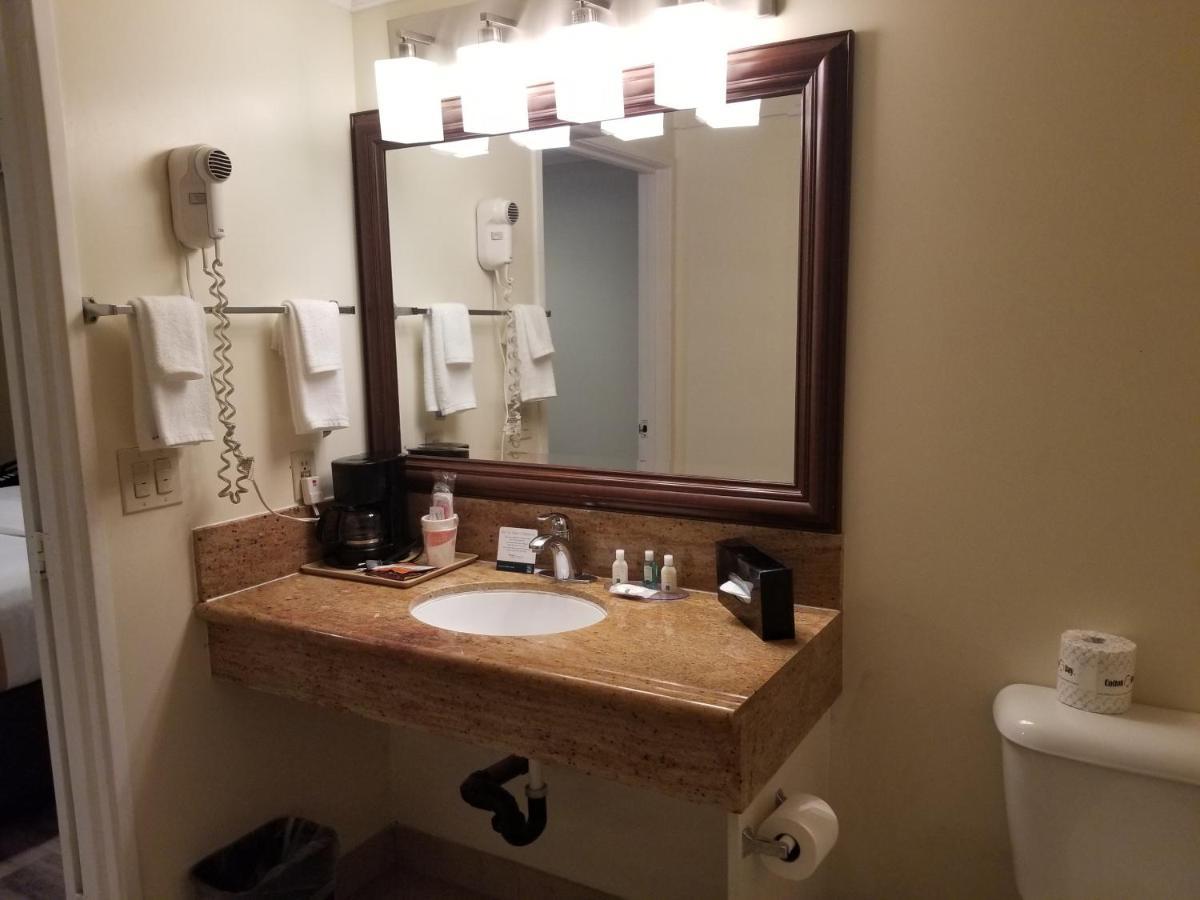 Quality Inn Long Beach - Signal Hill Esterno foto