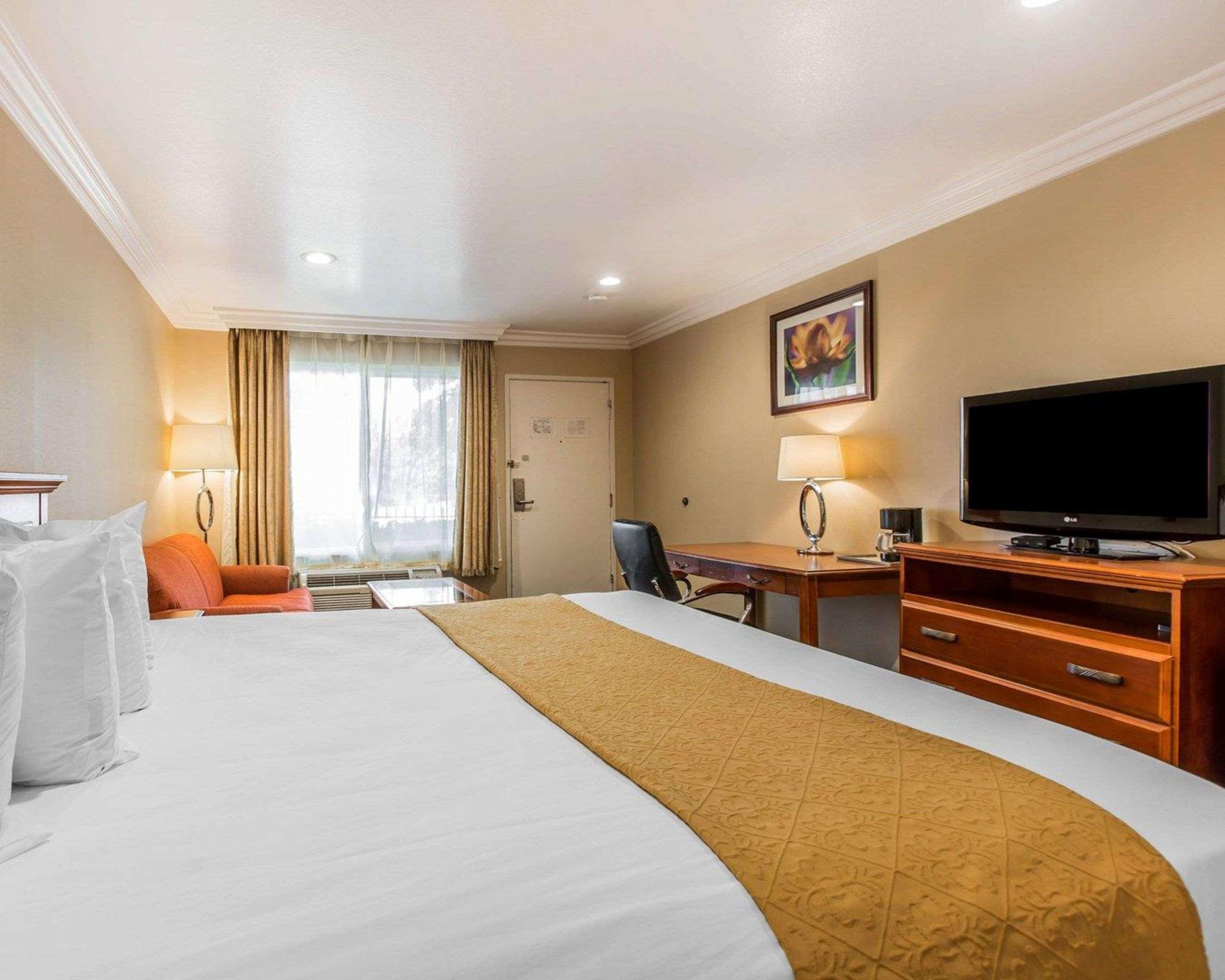 Quality Inn Long Beach - Signal Hill Esterno foto